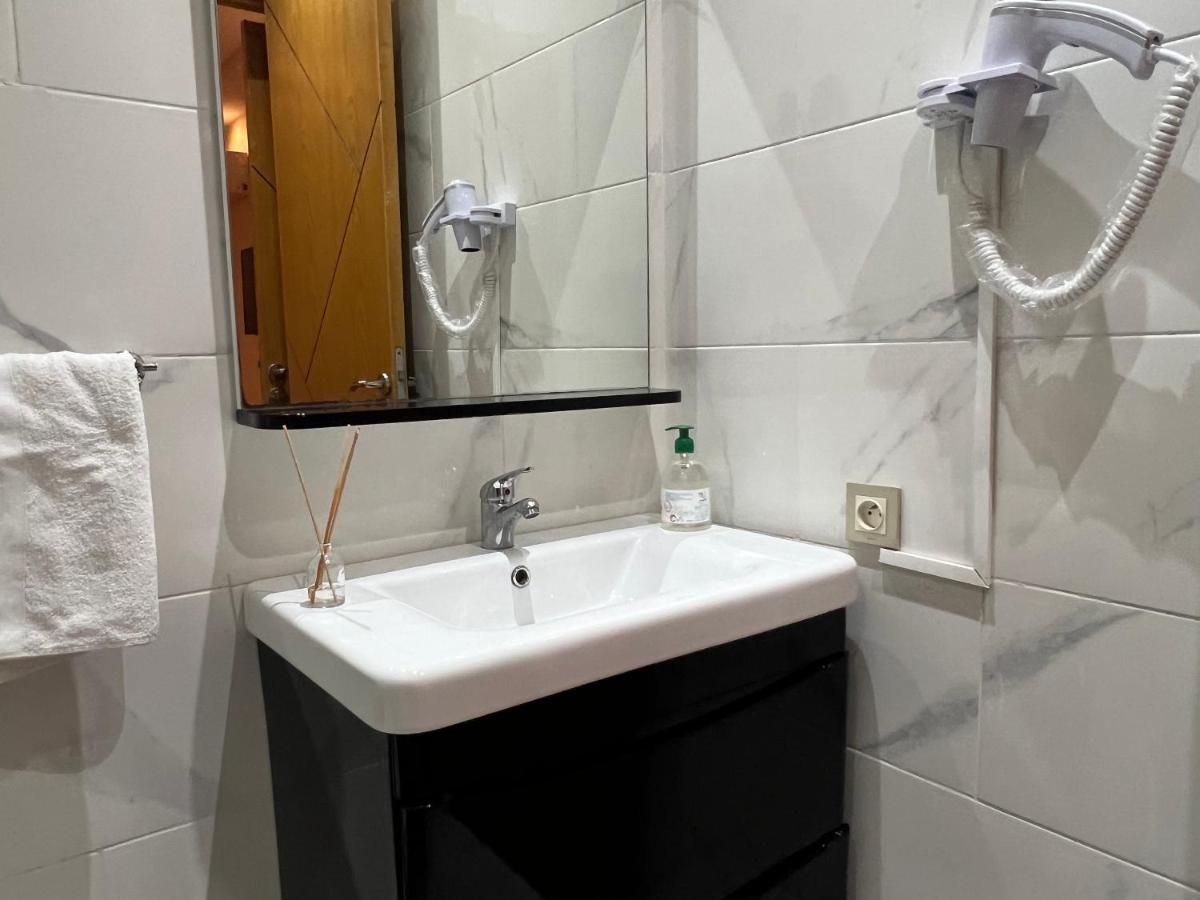 Bel Appart+2 Room+Wifi+Gare Casa Voyageur+Tram Casablanca Kültér fotó